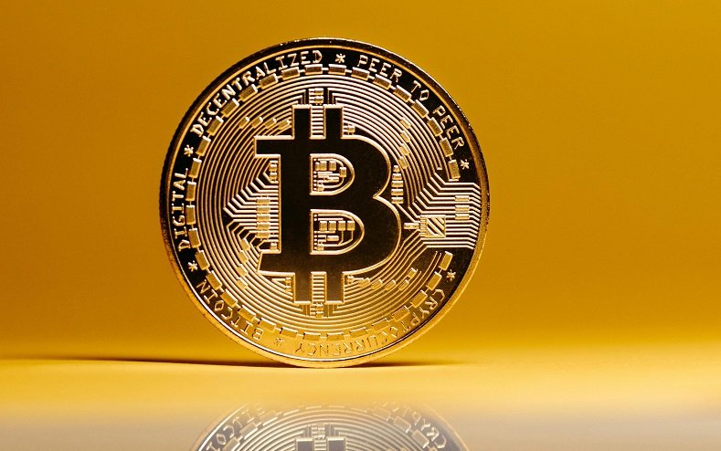 "Bitcoin logo, digital background, cryptocurrency", "Bitcoin cryptocurrency symbol, gold coins, blockchain technology", "Bitcoin coin, graphs, market analysis"