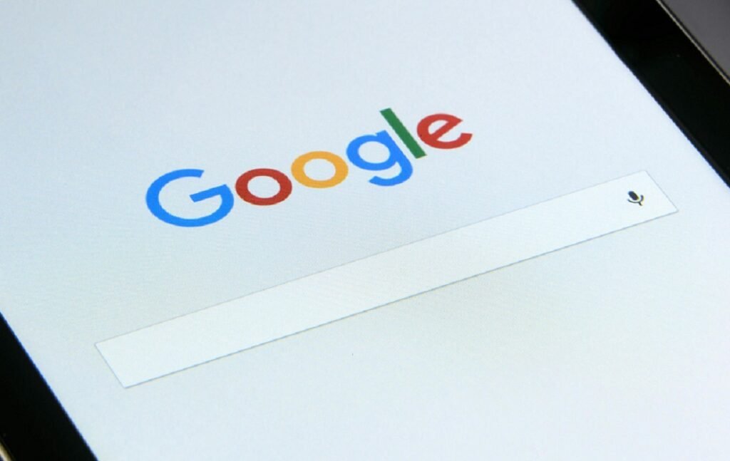 Gemini AI Photo, Gemini AI image generator, Google Gemini AI, AI photo editing, AI image creation, Gemini AI features, Nano Banana trend, AI-generated photos, Gemini AI app, AI photo privacy